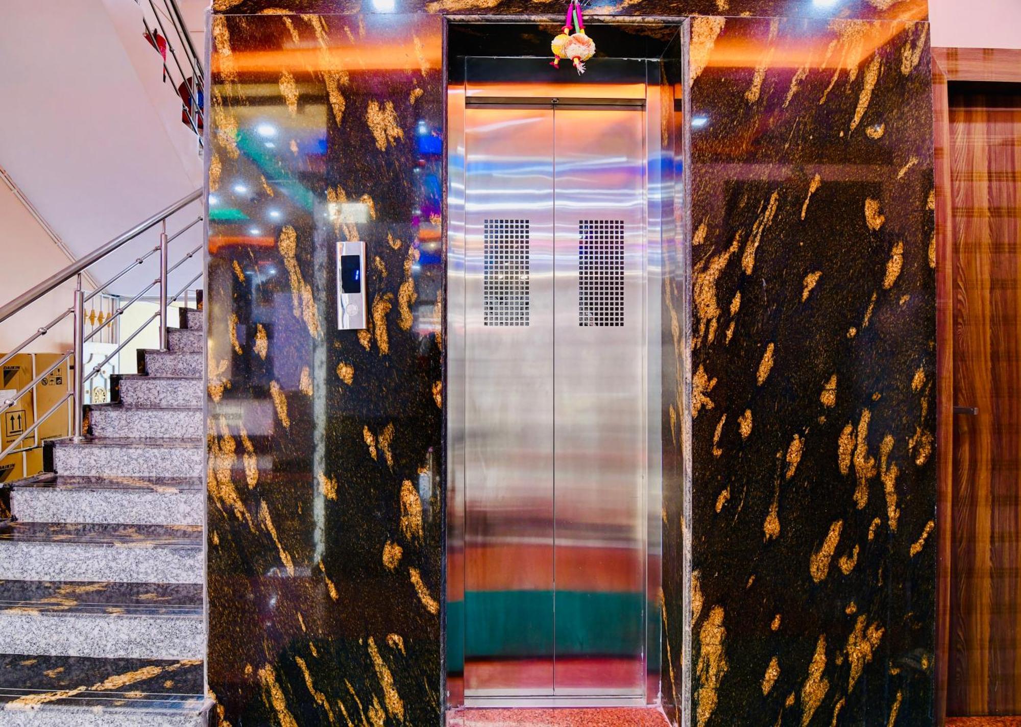 Hotel Kanan Inn 加尔各答 外观 照片